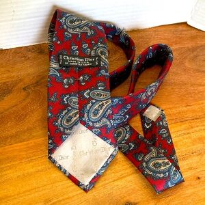 CHRISTIAN DIOR  NECKTIE  ALL SILK  MENS